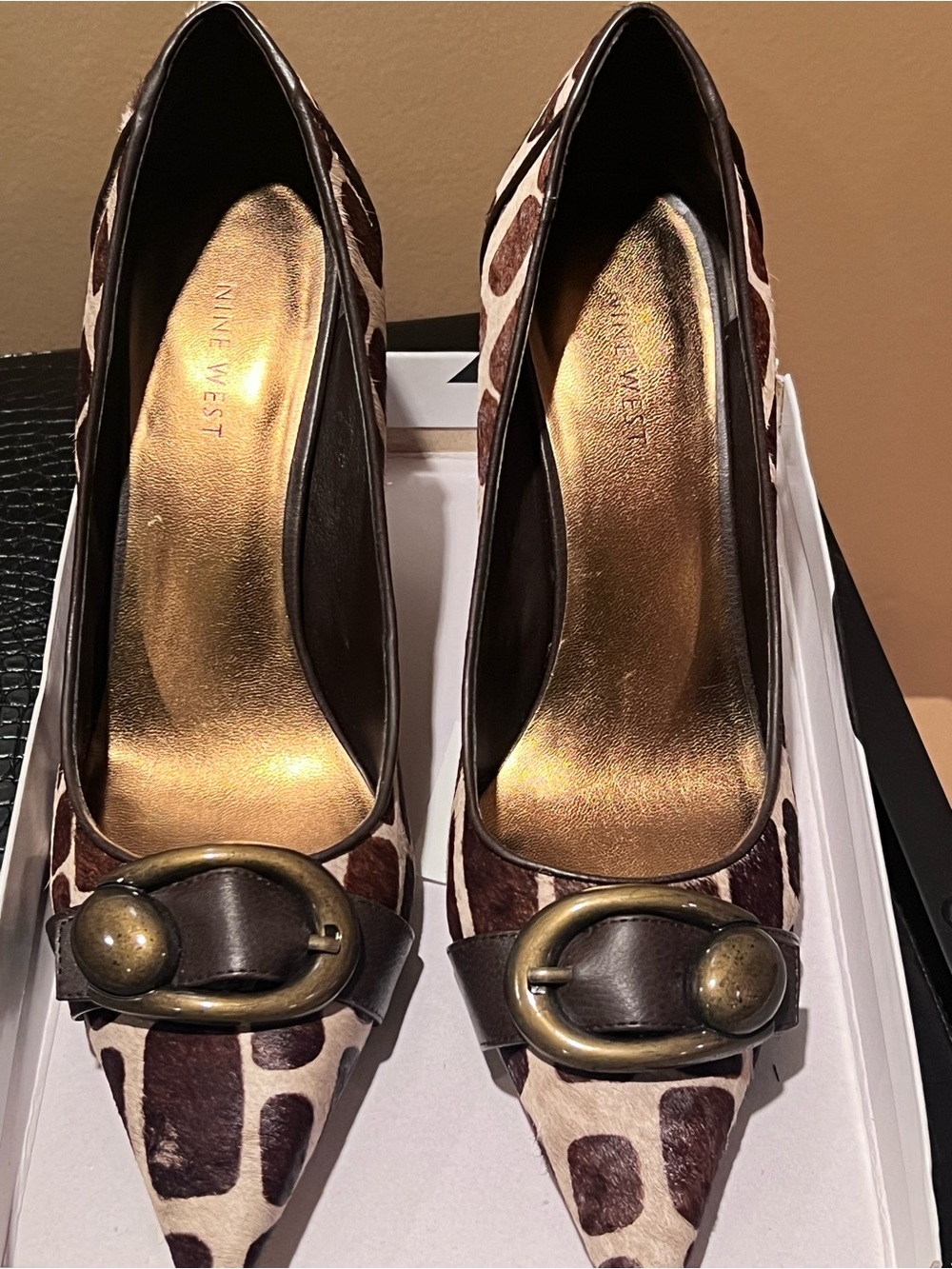 Nine West White Shoe Box with Black Logo - Picture 3 of 6